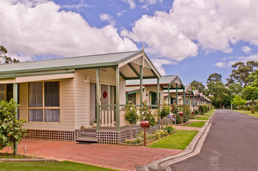 Warragul Gardens Holiday Park Экстерьер фото