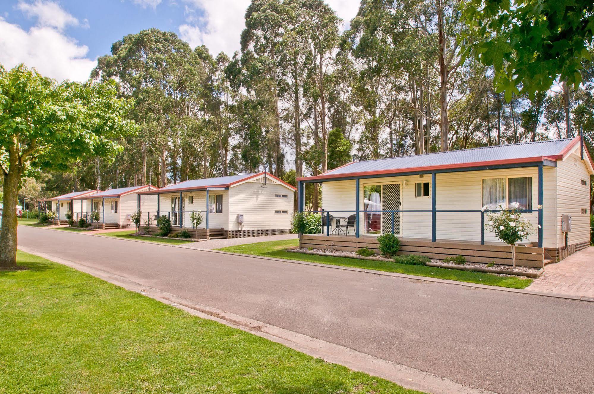 Warragul Gardens Holiday Park Экстерьер фото